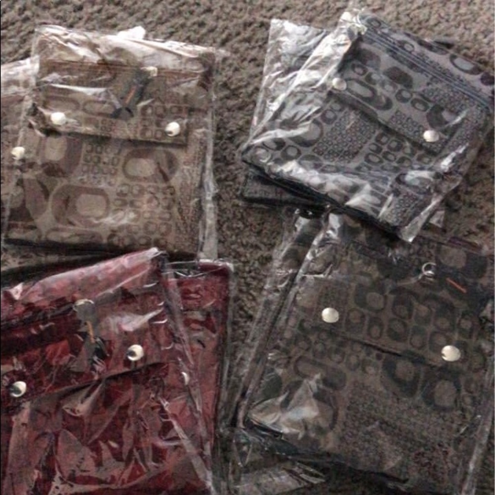 Lady hanging Bag cross body bag